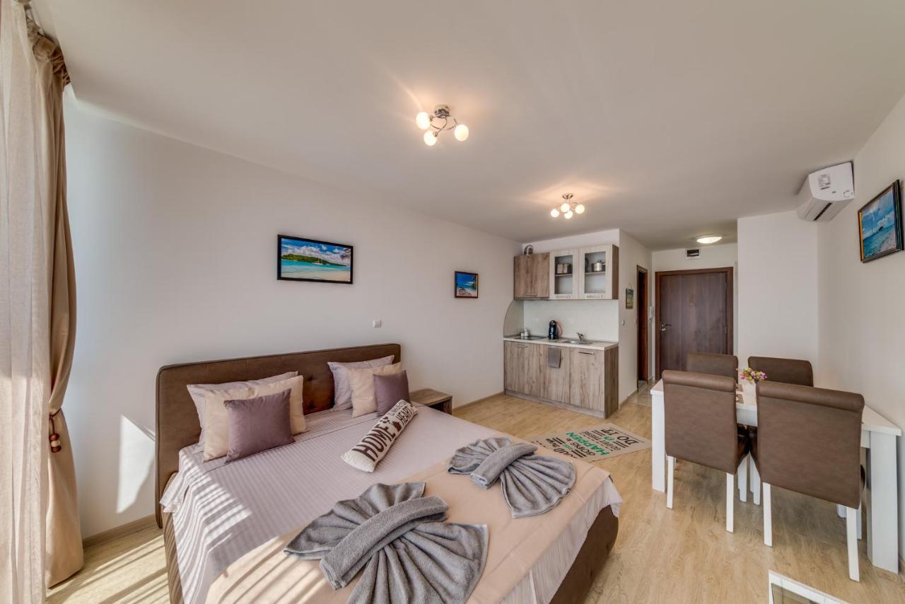 رافدا Apartcomplex Golden Bay المظهر الخارجي الصورة