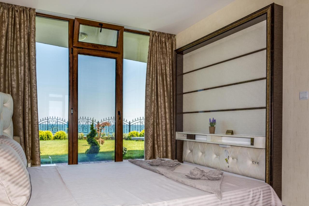 رافدا Apartcomplex Golden Bay المظهر الخارجي الصورة