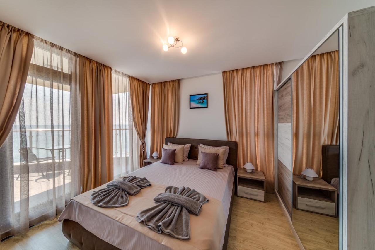 رافدا Apartcomplex Golden Bay المظهر الخارجي الصورة