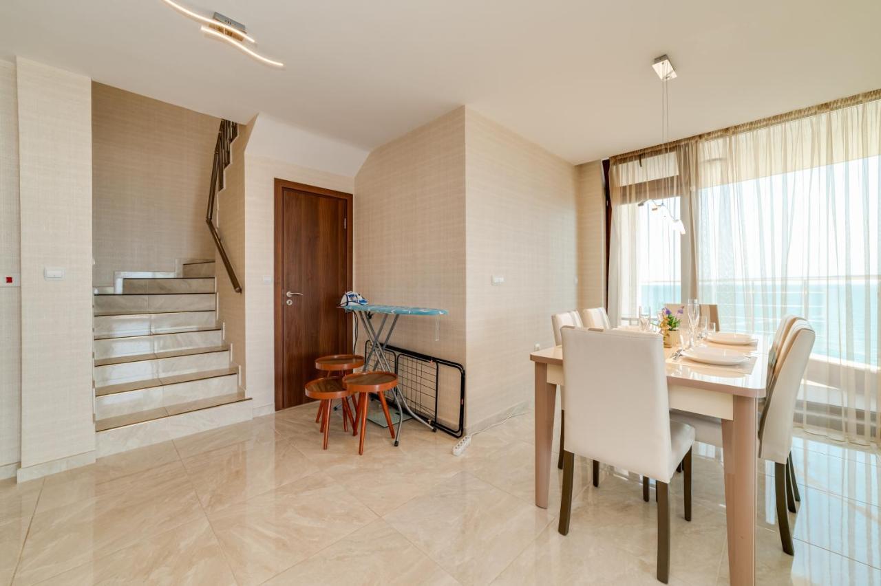 رافدا Apartcomplex Golden Bay المظهر الخارجي الصورة
