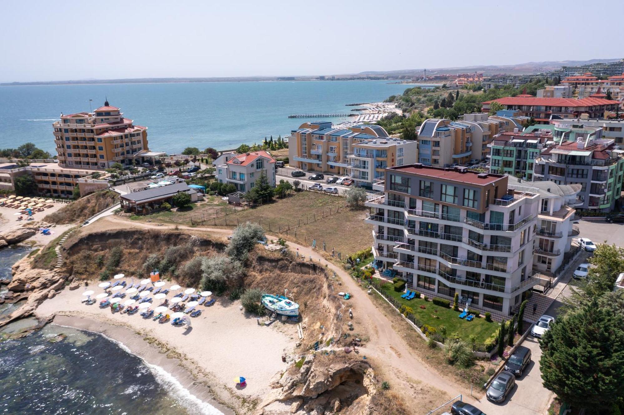 رافدا Apartcomplex Golden Bay المظهر الخارجي الصورة