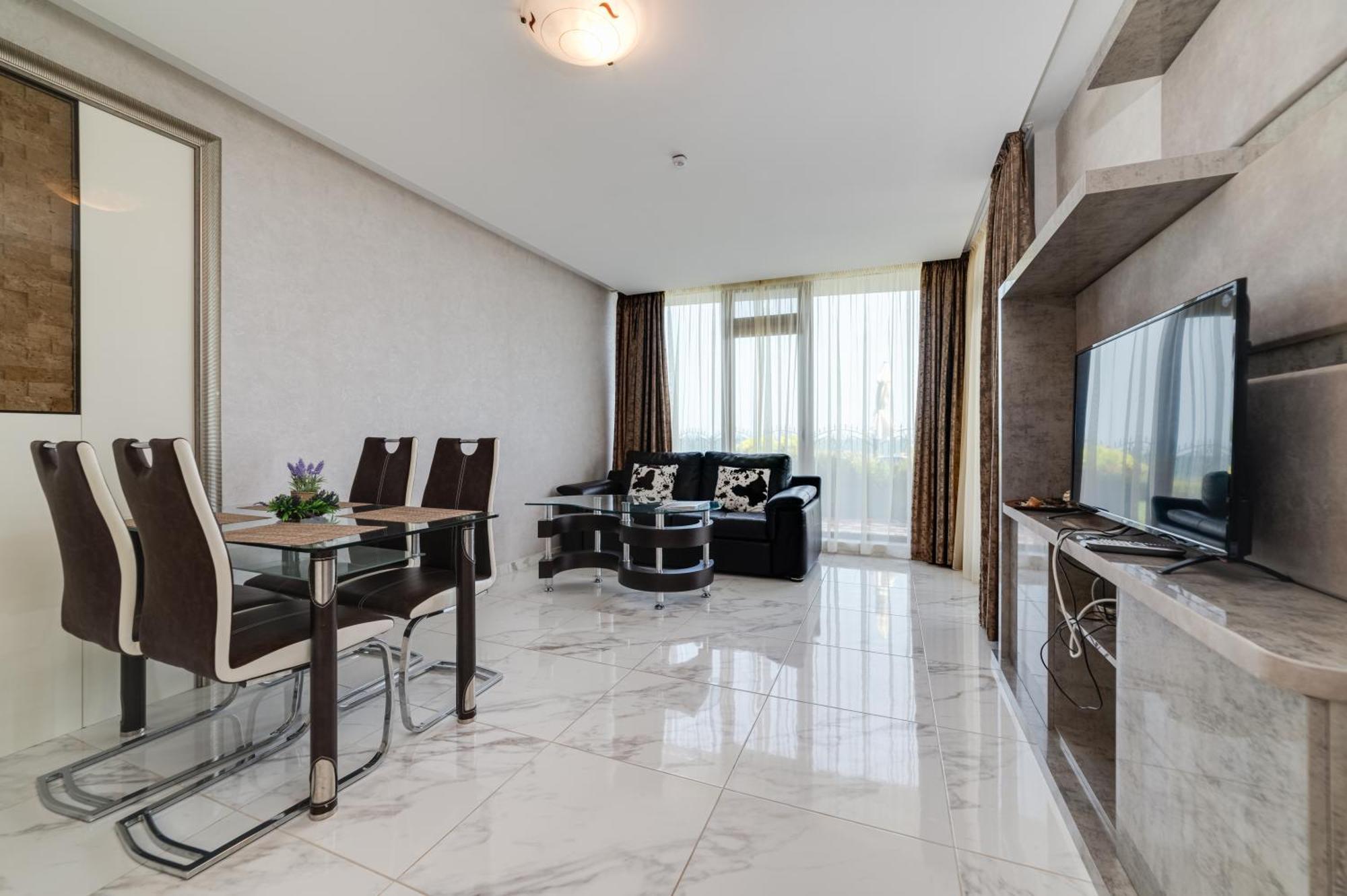 رافدا Apartcomplex Golden Bay المظهر الخارجي الصورة