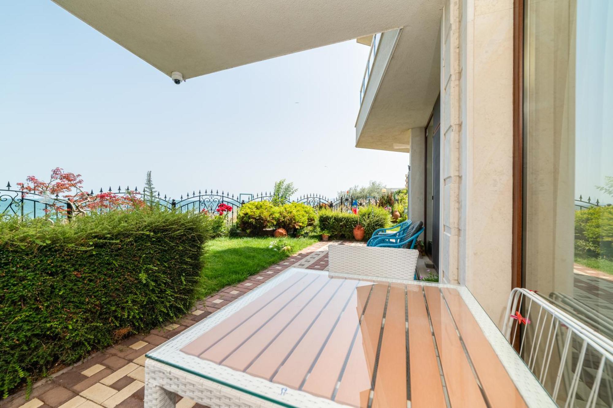 رافدا Apartcomplex Golden Bay المظهر الخارجي الصورة