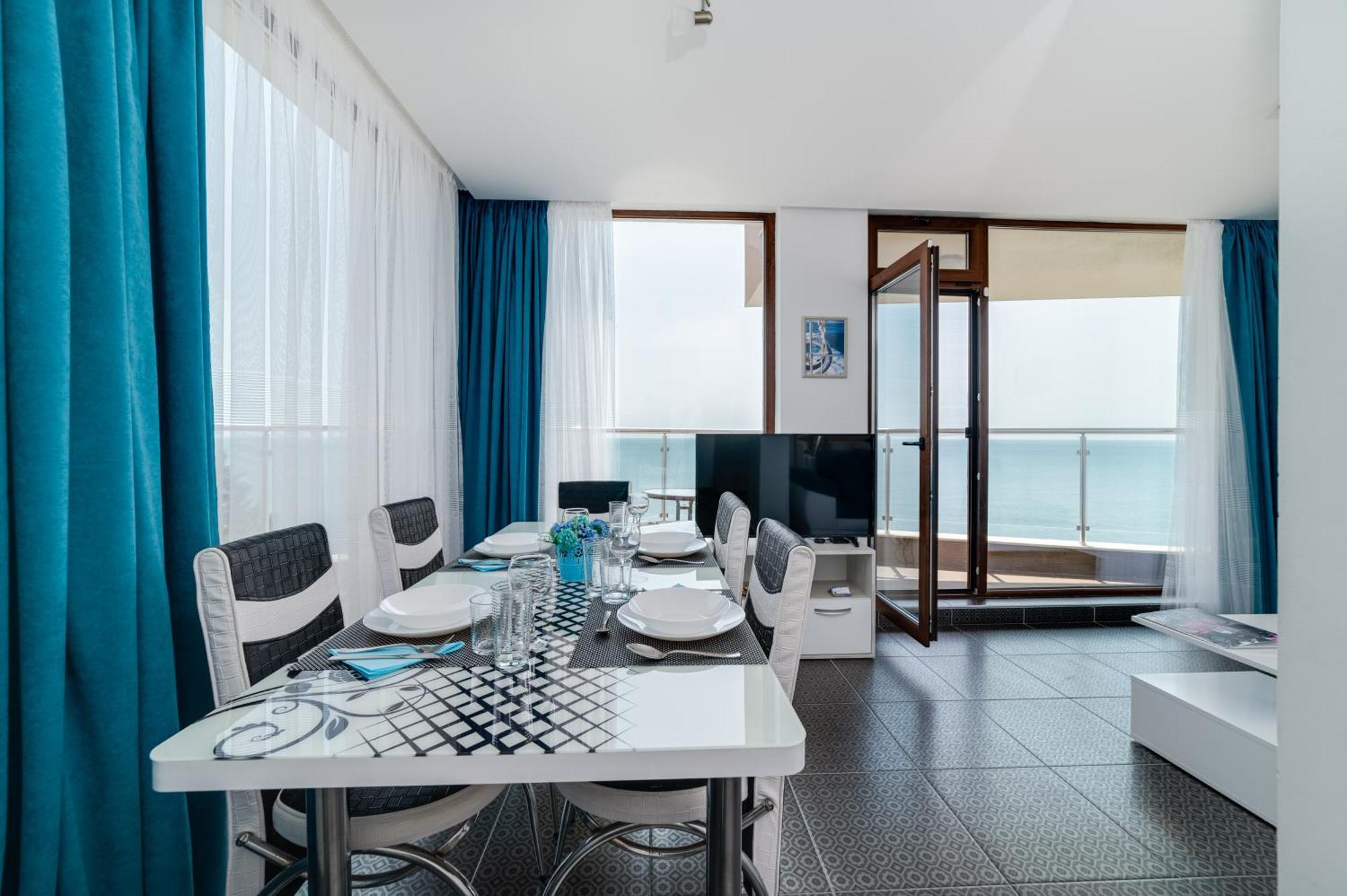 رافدا Apartcomplex Golden Bay المظهر الخارجي الصورة