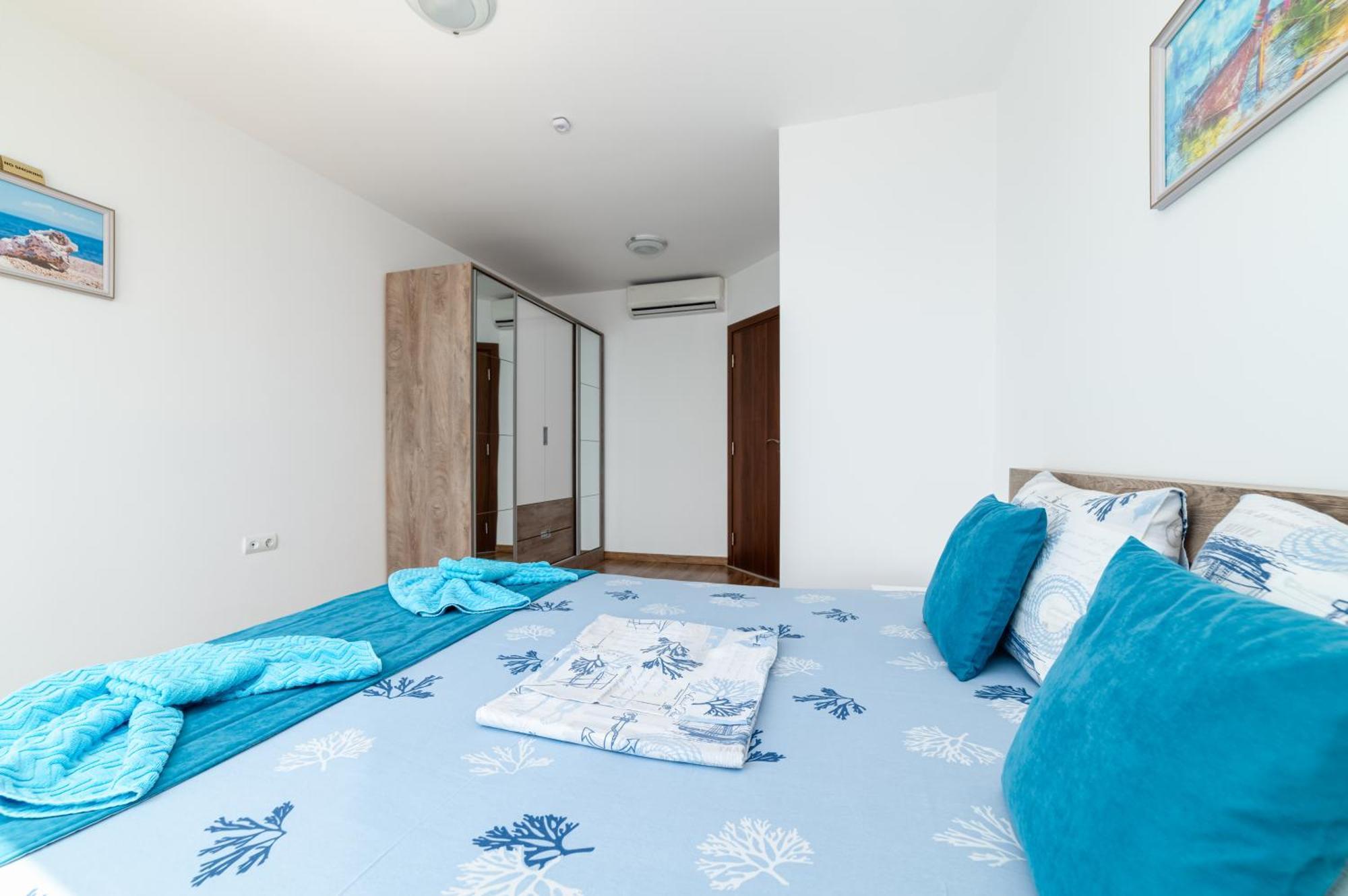 رافدا Apartcomplex Golden Bay المظهر الخارجي الصورة