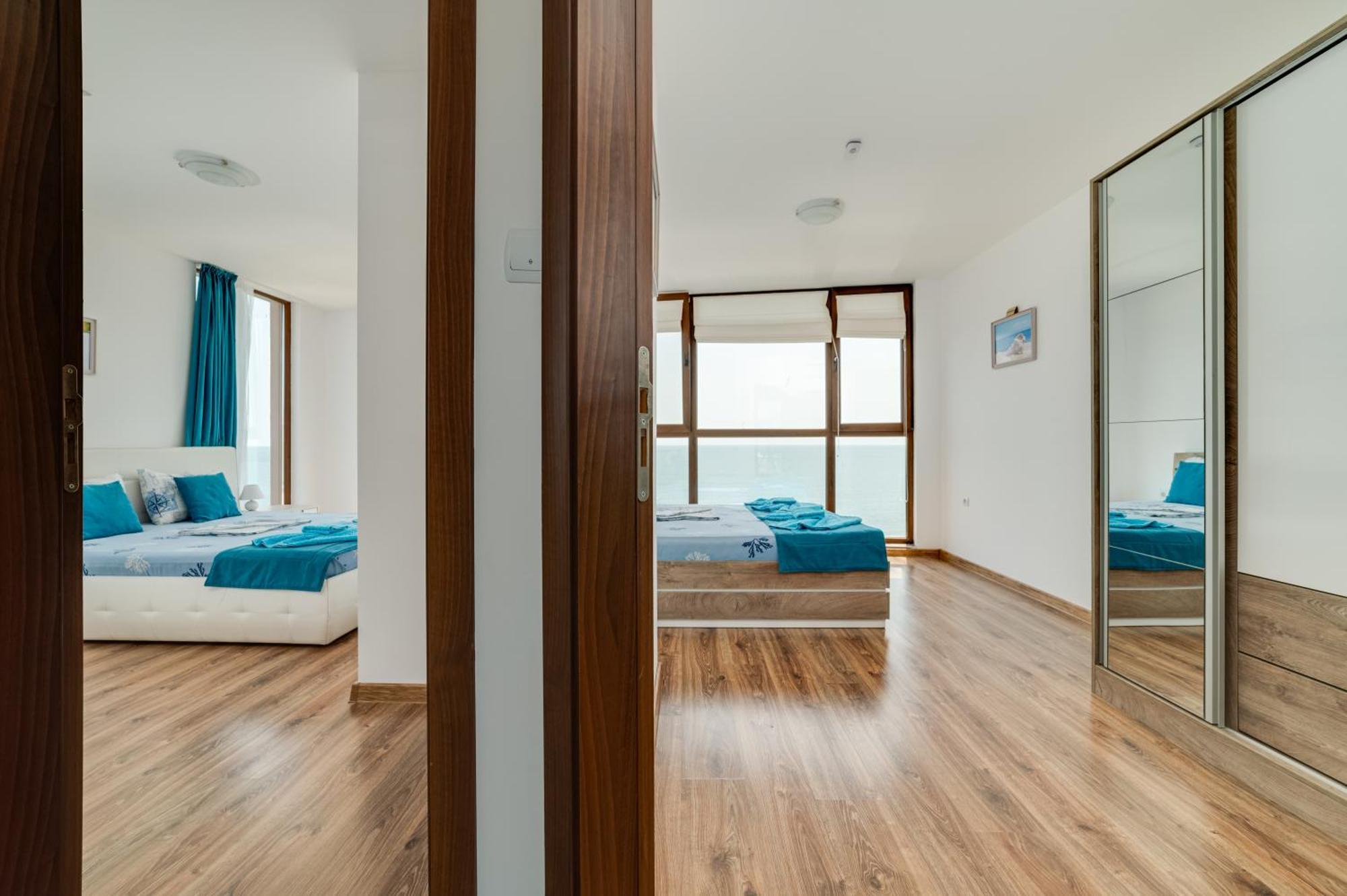 رافدا Apartcomplex Golden Bay المظهر الخارجي الصورة