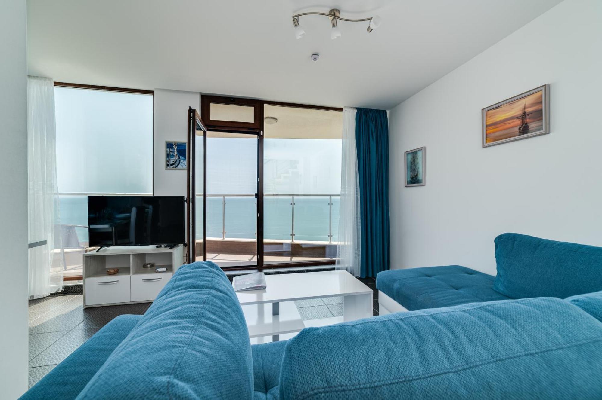 رافدا Apartcomplex Golden Bay المظهر الخارجي الصورة
